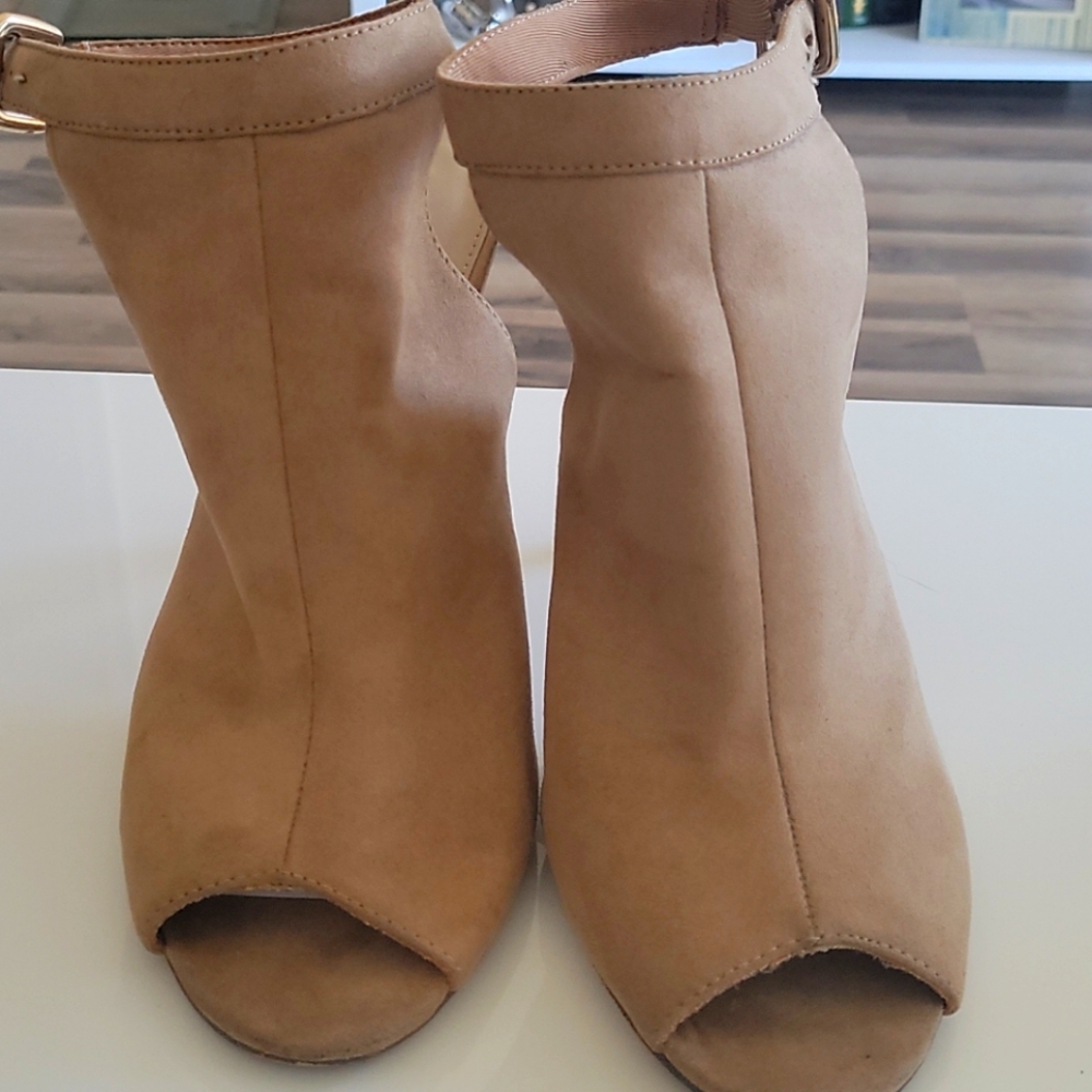 Size 9 Open Toe Heel Booties